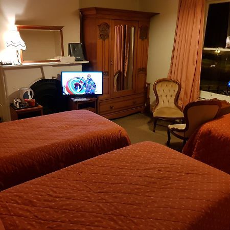 Menai Bank Hotel Карнарвон Экстерьер фото