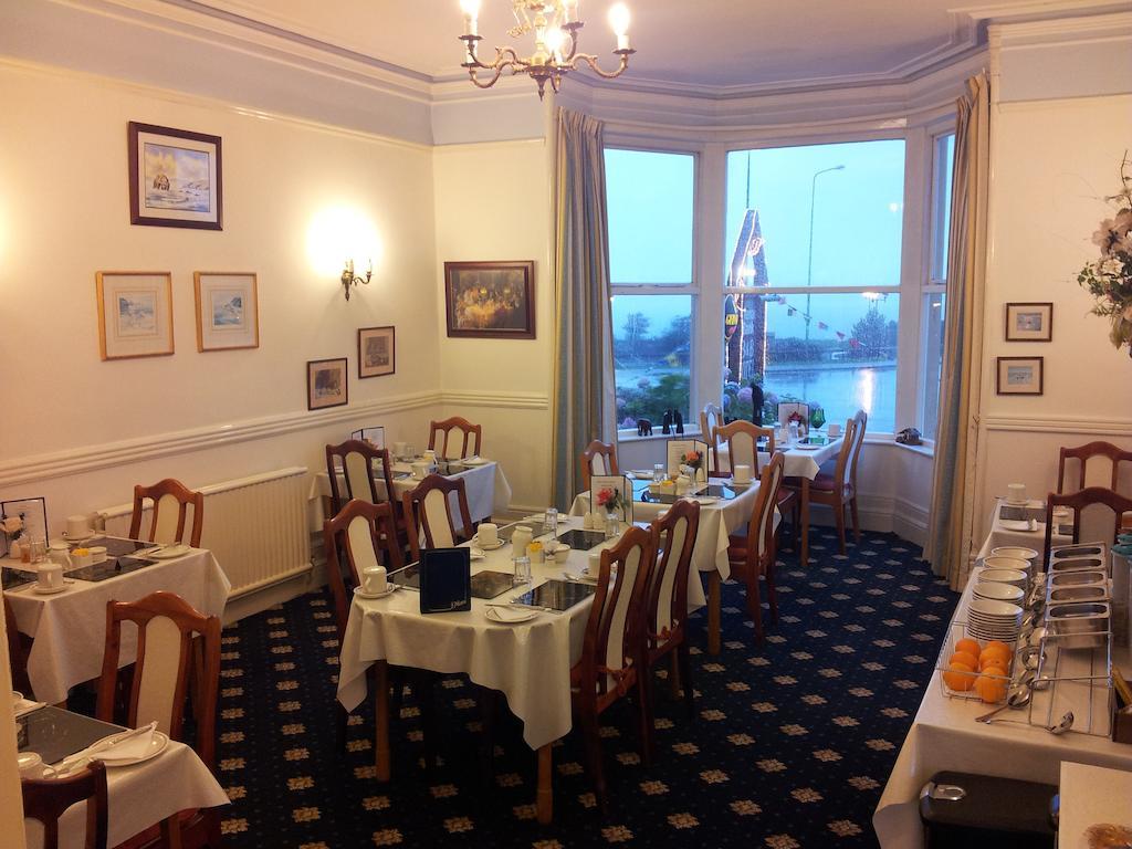 Menai Bank Hotel Карнарвон Экстерьер фото