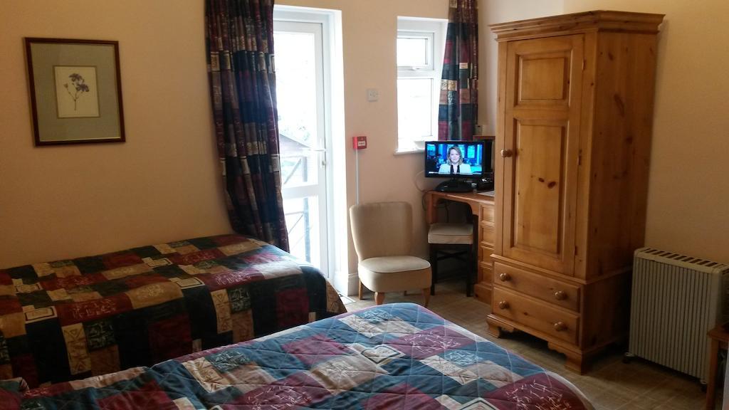 Menai Bank Hotel Карнарвон Номер фото